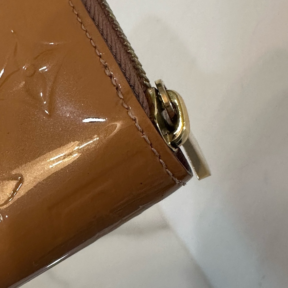 Louis Vuitton Vernis Zippy Wallet - Picture 5 of 9